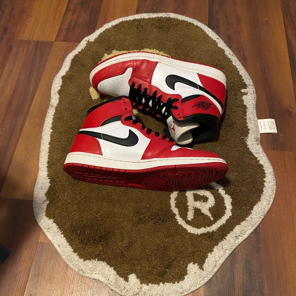 Air Jordan Chicago 1s